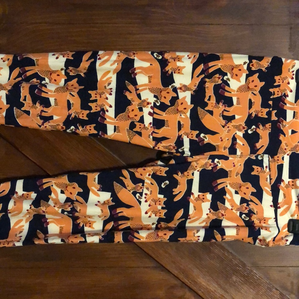 Lularoe fox leggings